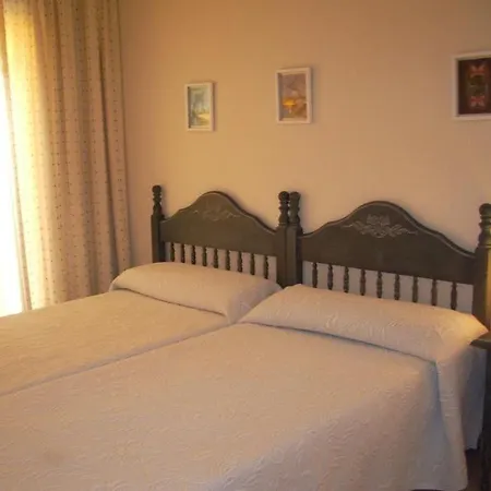 Gemelos 24 Hotel